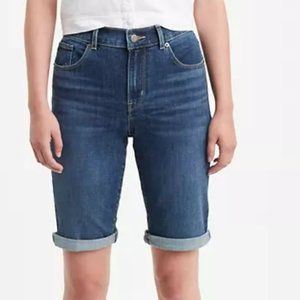 LEVI'S SHORT JEANS Women Size: 8